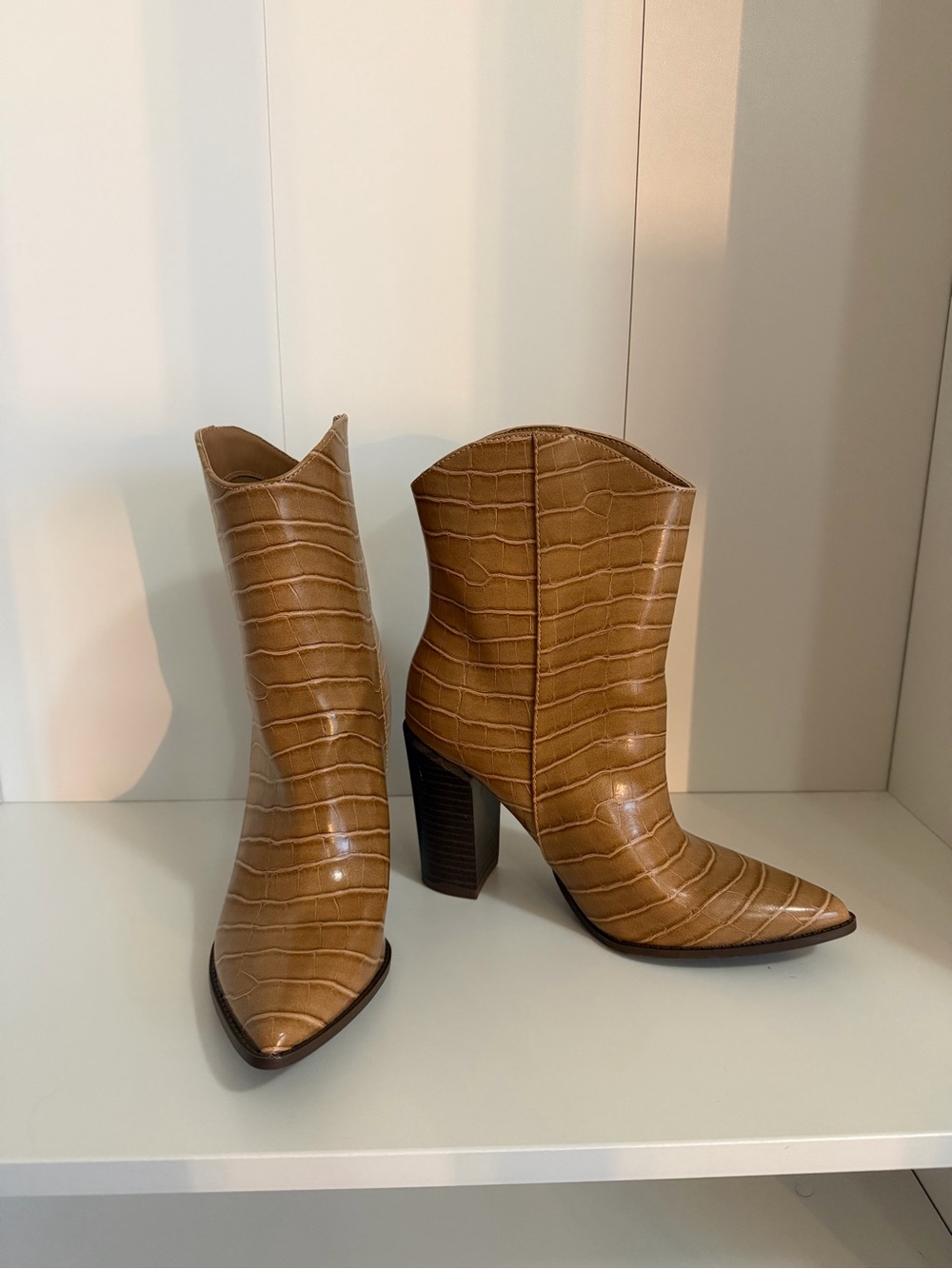 Women's Tan Croc Embossed Pointed Toe Ankle Boots